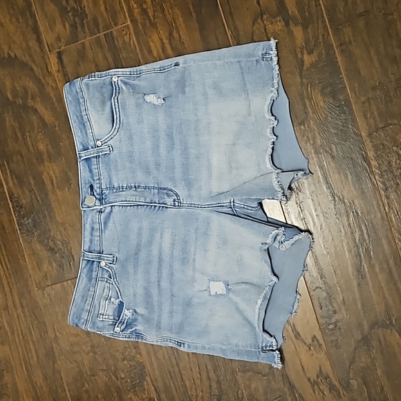 Seven7 Pants - Seven 7 raw hem denim shorts